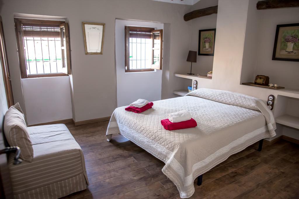 Casa Rural Zambra ปรีเอโก เด กอร์โดบา ภายนอก รูปภาพ